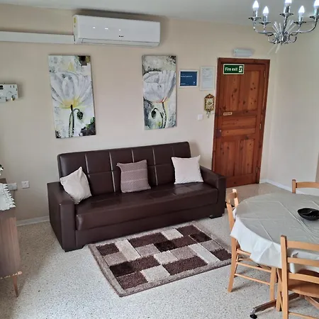 Appartement Seafront - Balcony Over The Harbour