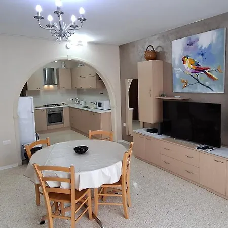 Seafront - Balcony Over The Harbour Daire