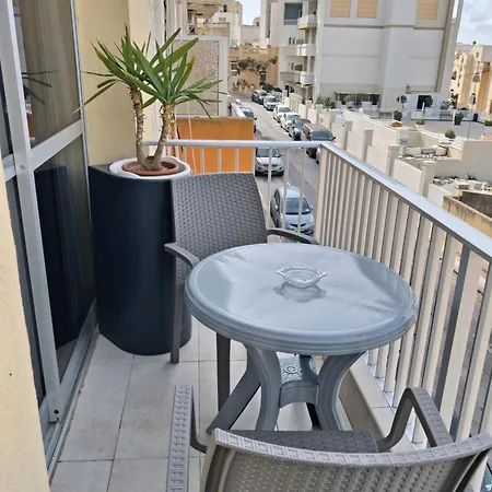 Seafront - Balcony Over The Harbour Appartamento Marsaskala