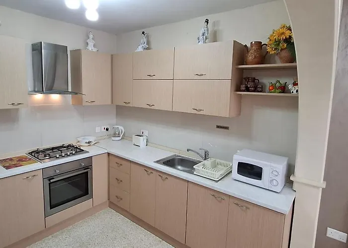 Seafront - Balcony Over The Harbour *