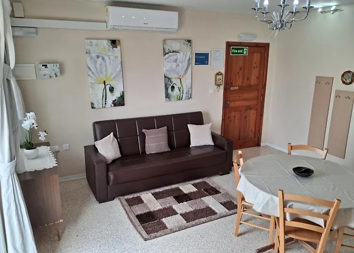 Daire Seafront - Balcony Over The Harbour